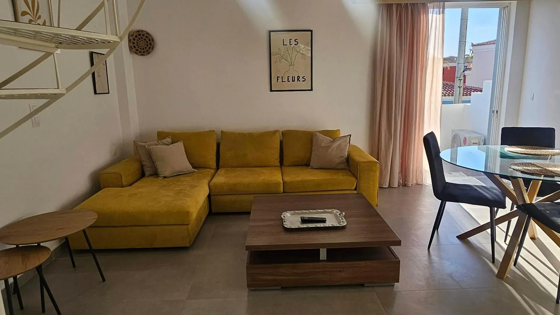 Yacinthos Aparthotel Rethymno  Greece